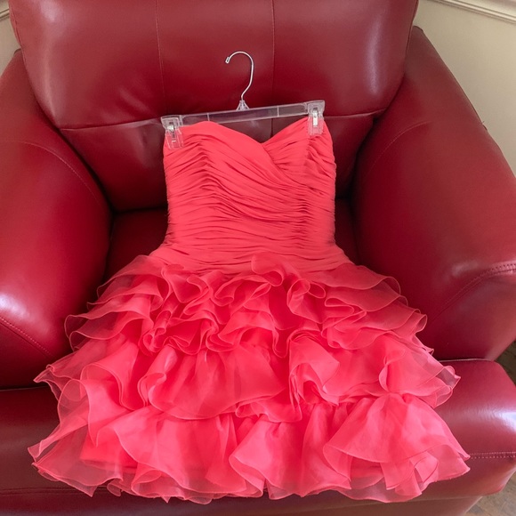 Prom dress - Picture 2 of 2